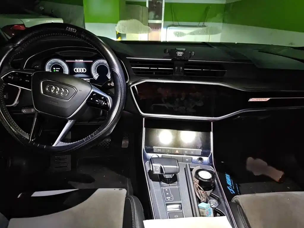 Audi A6L New Energy 2020 — фото 13