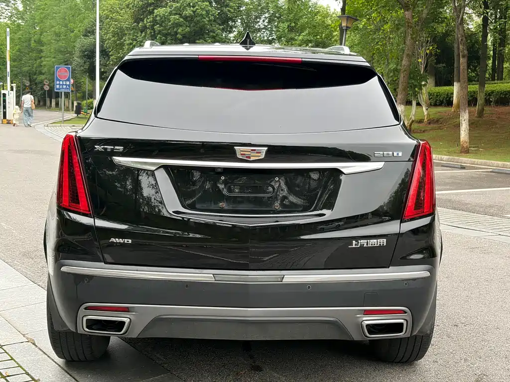 Cadillac XT5 2021 — фото 5