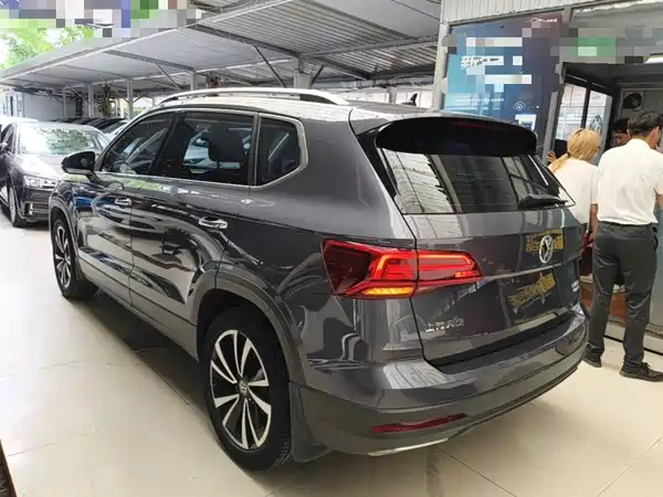 Volkswagen Tharu 2020
