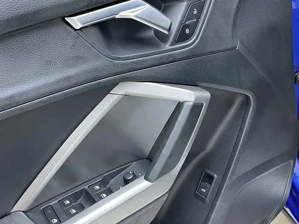Audi Q3 2022 — фото 21