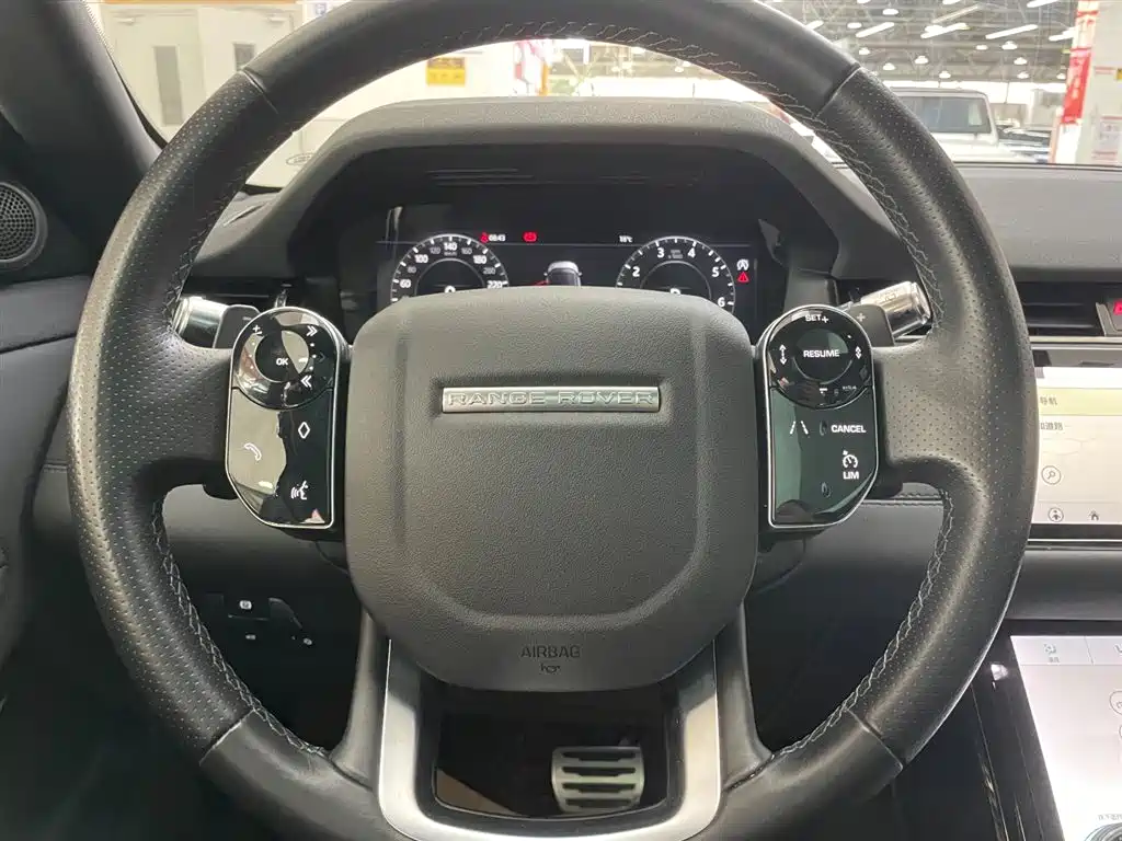 Land Rover Evoque 2020 — фото 15