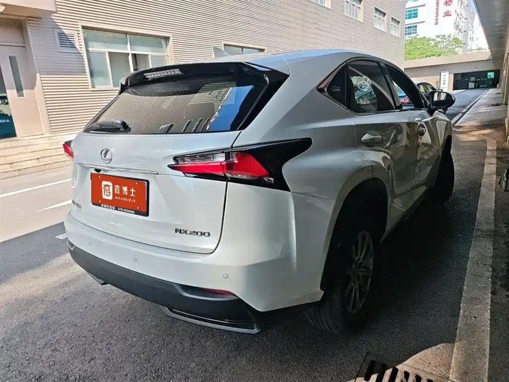 Lexus NX 2016 — фото 13
