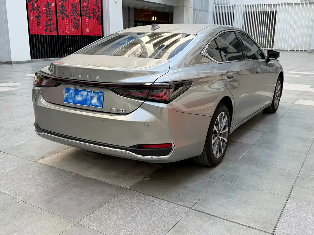 Lexus ES 2025 — фото 4