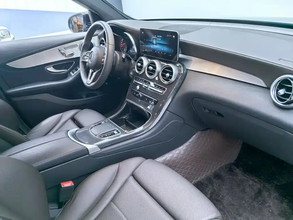 Mercedes-Benz GLC 2020 — фото 13