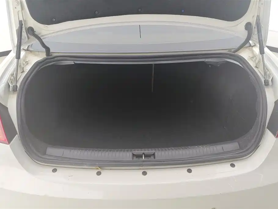 Roewe 550 2012