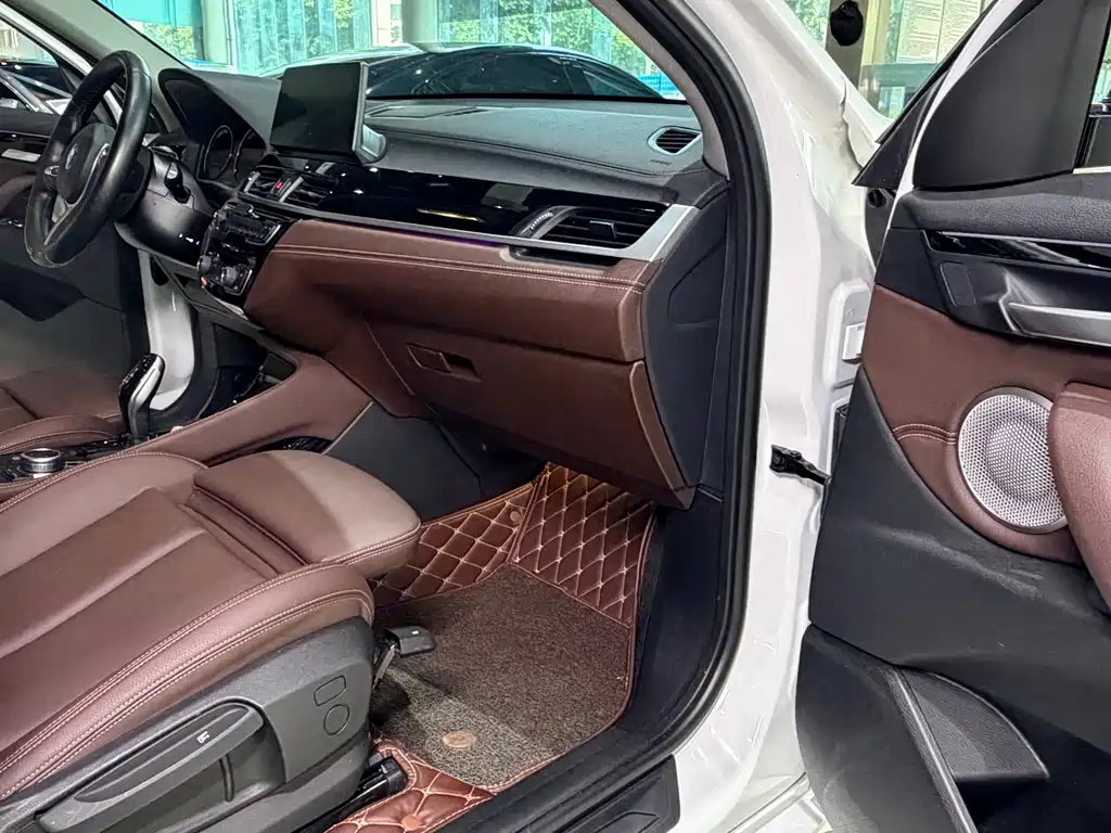 BMW X2 2021 — фото 14