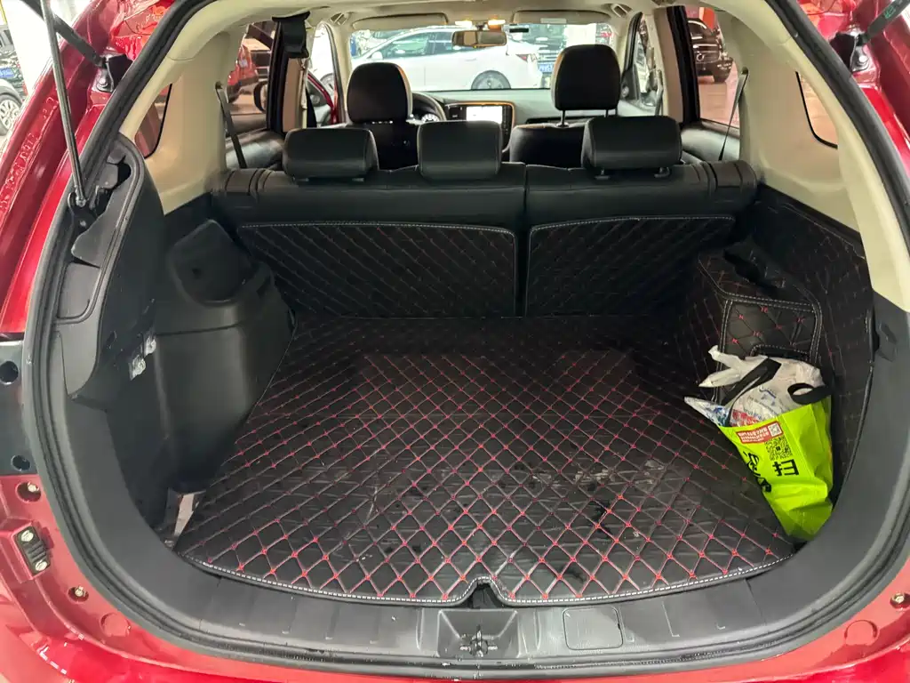 Mitsubishi Outlander 2020 — фото 23