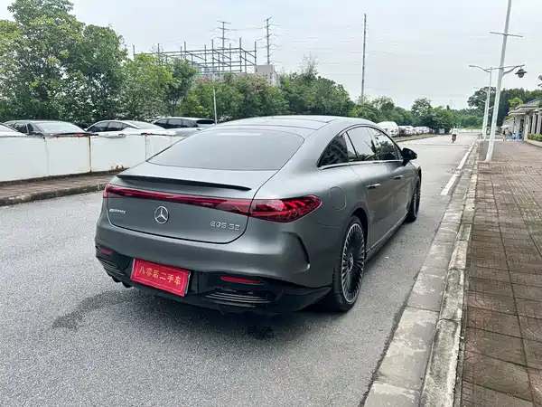 Mercedes-Benz EQS AMG 2023