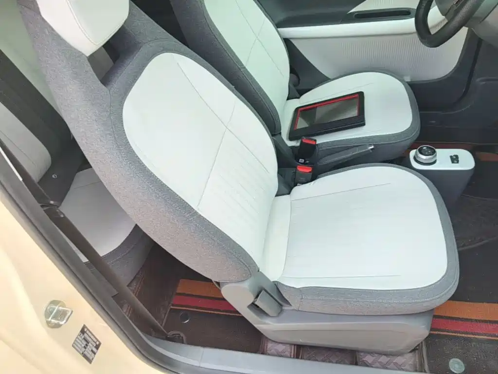 Geely Galaxy Panda 2025 — фото 25