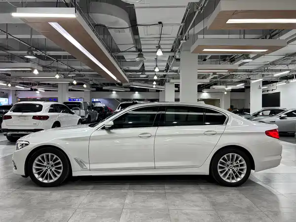 BMW 5 Series 2020