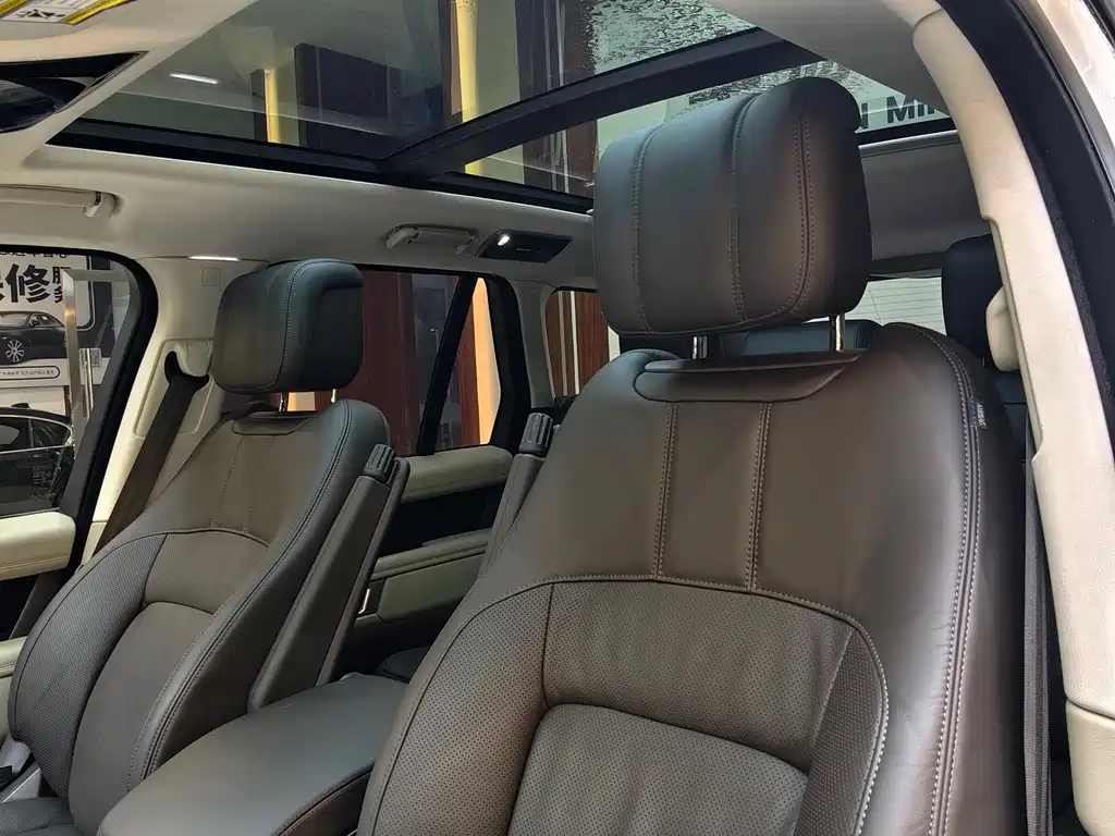 Land Rover Range Rover 2019 — фото 19