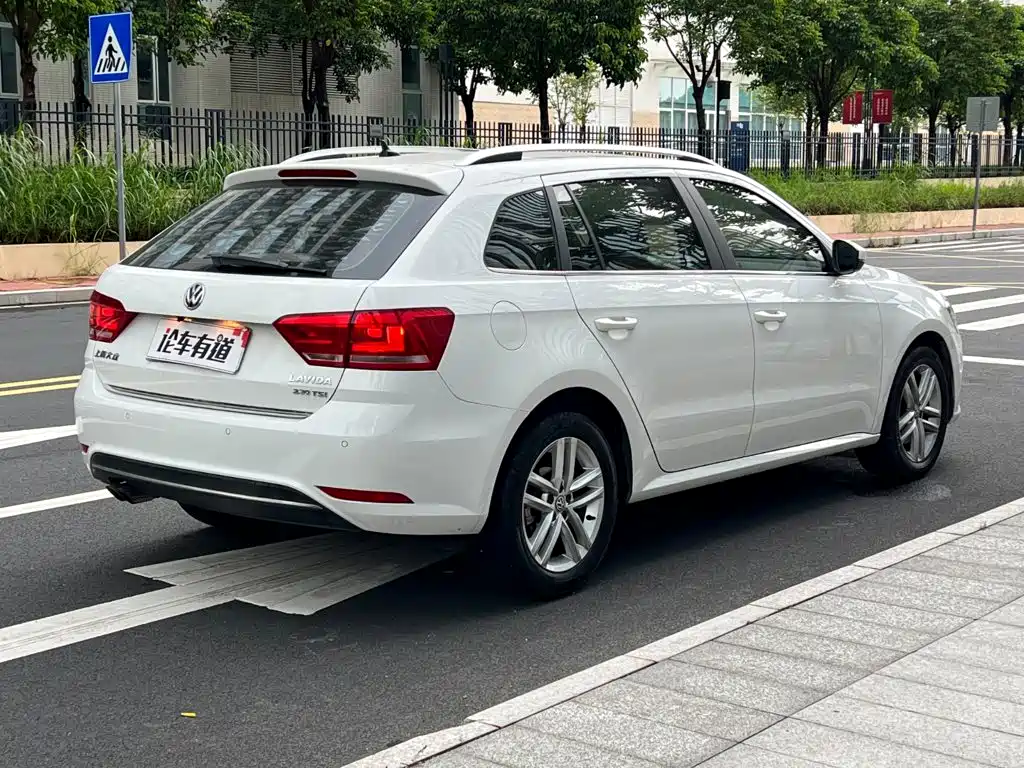 Volkswagen Gran Lavida 2016