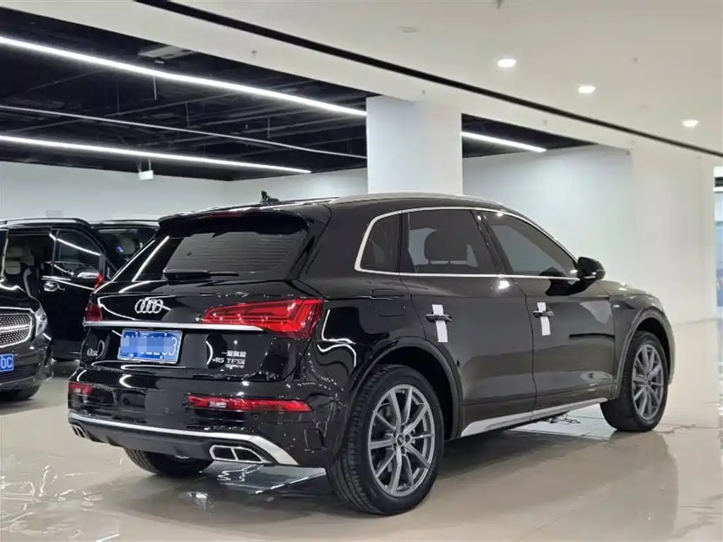 Audi Q5L 2022