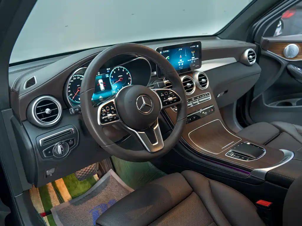 Mercedes-Benz GLC 2021 — фото 10
