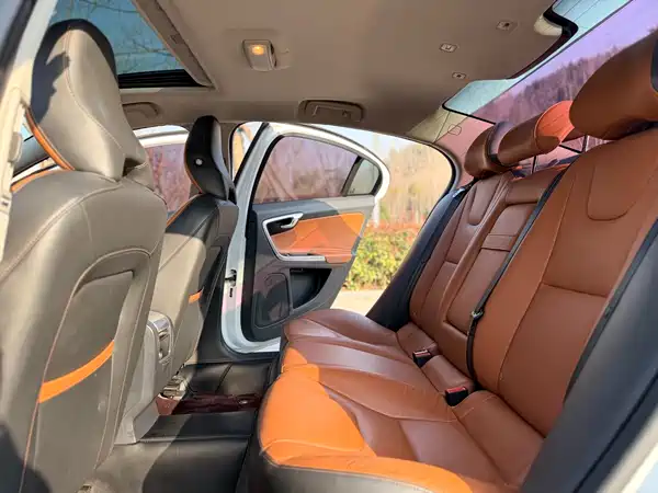 Volvo S60 2019