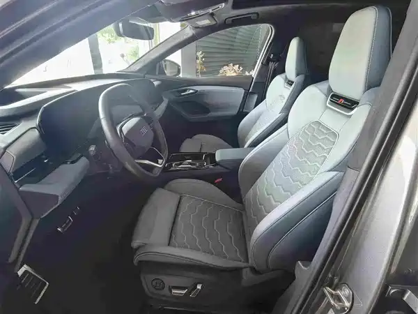 Audi Q6L E-Tron 2025