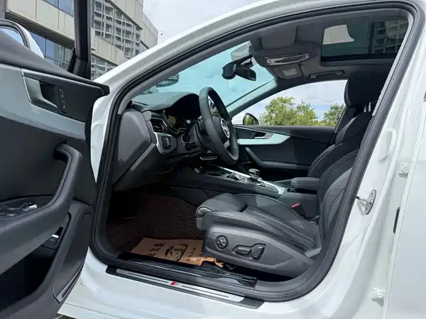 Audi A4L 2022