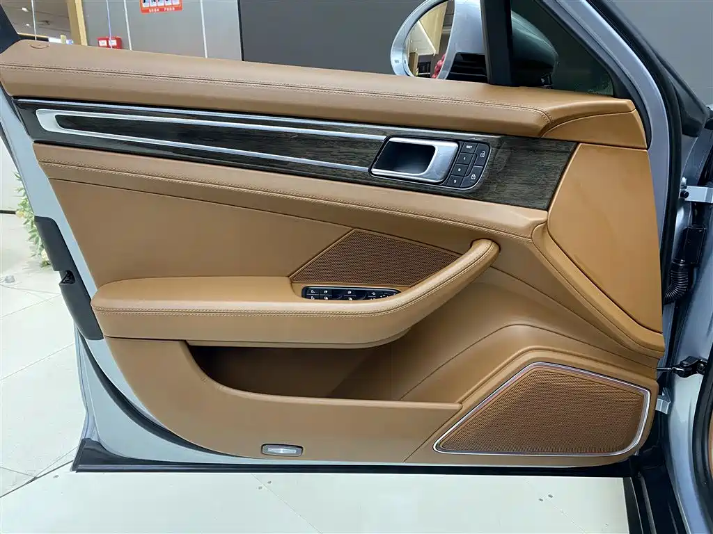 Porsche Panamera 2023 — фото 15