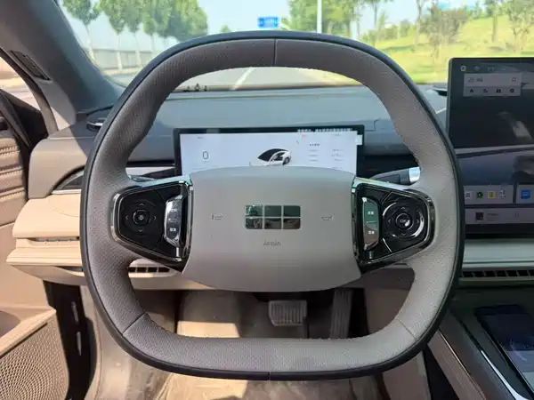 Geely Galaxy Starshine 8 2025