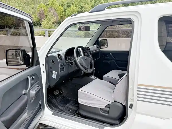 Suzuki Jimny 2016