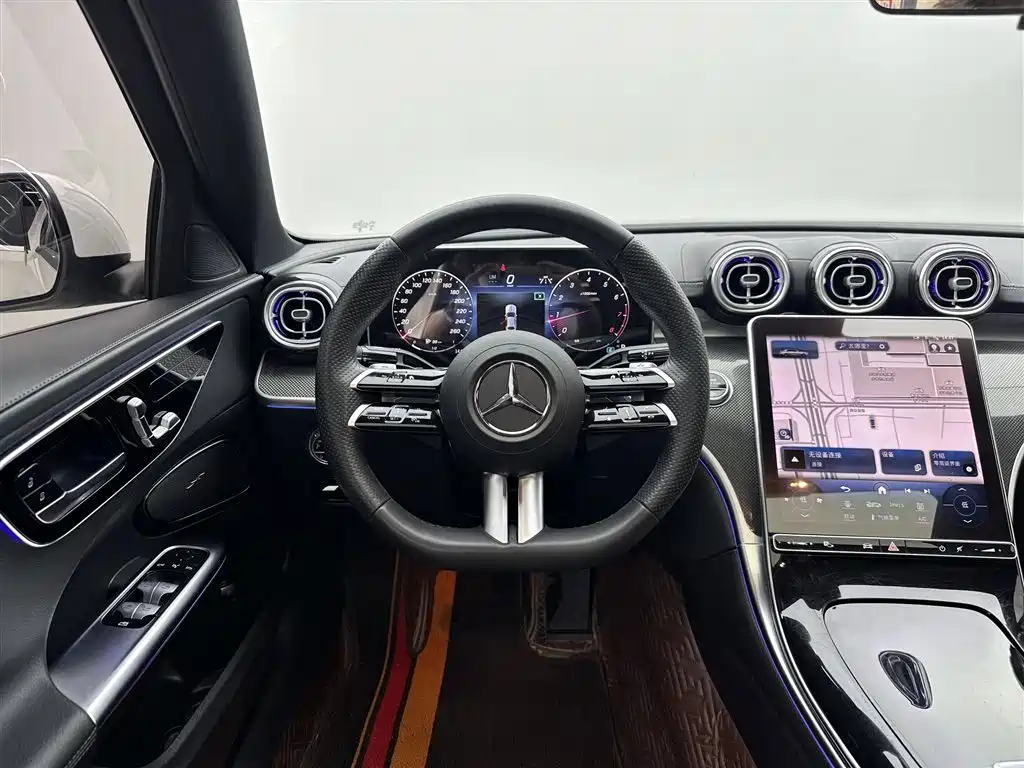 Mercedes-Benz C-Class 2023 — фото 9