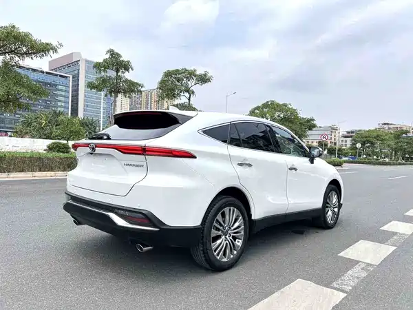 Toyota Harrier 2022