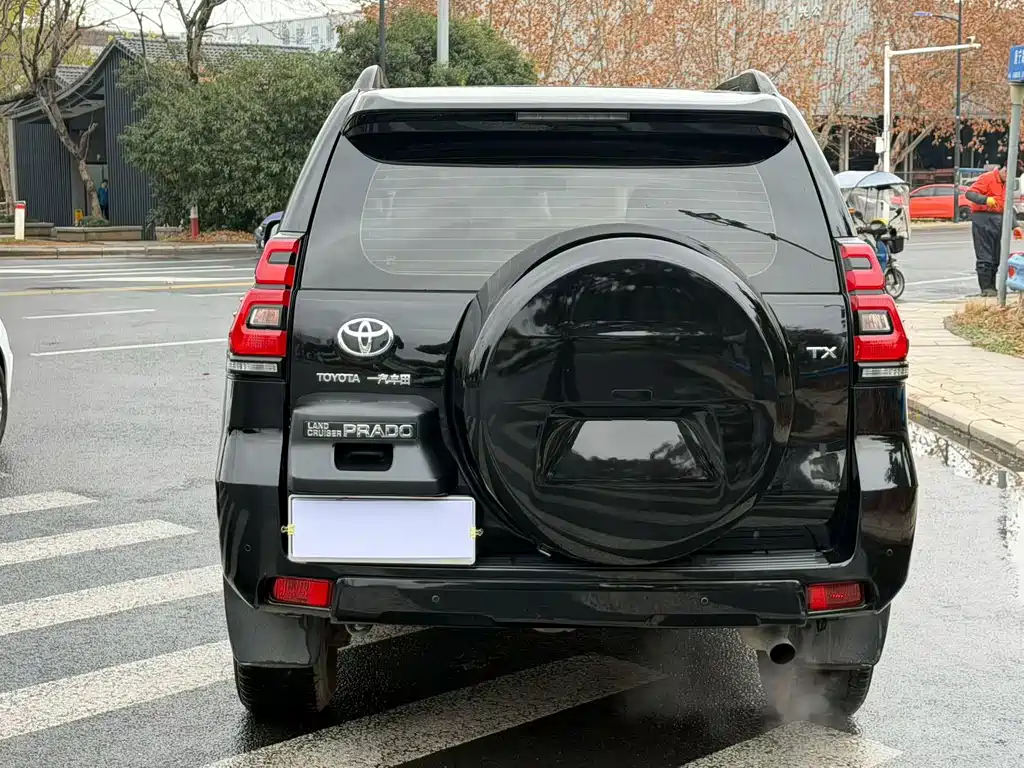 Toyota Prado 2019 — фото 5