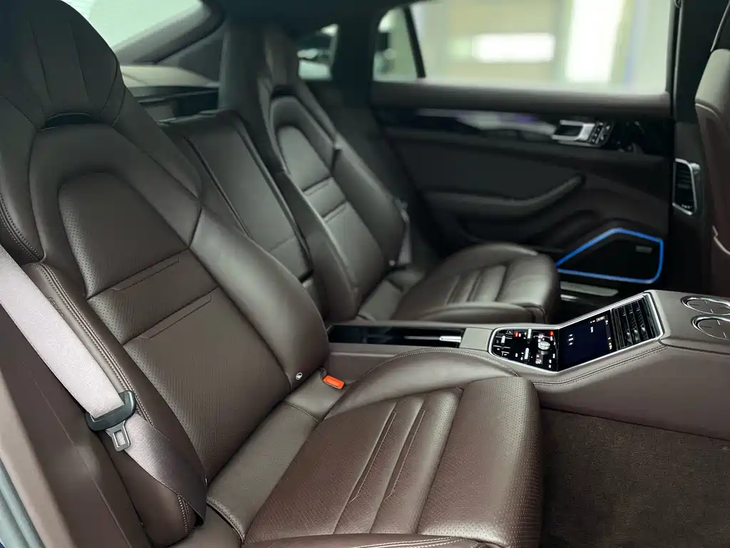 Porsche Panamera 2018 — фото 12