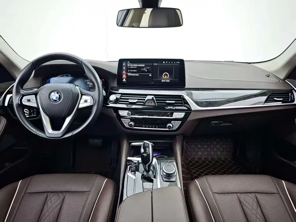 BMW 5 Series 2022 — фото 6
