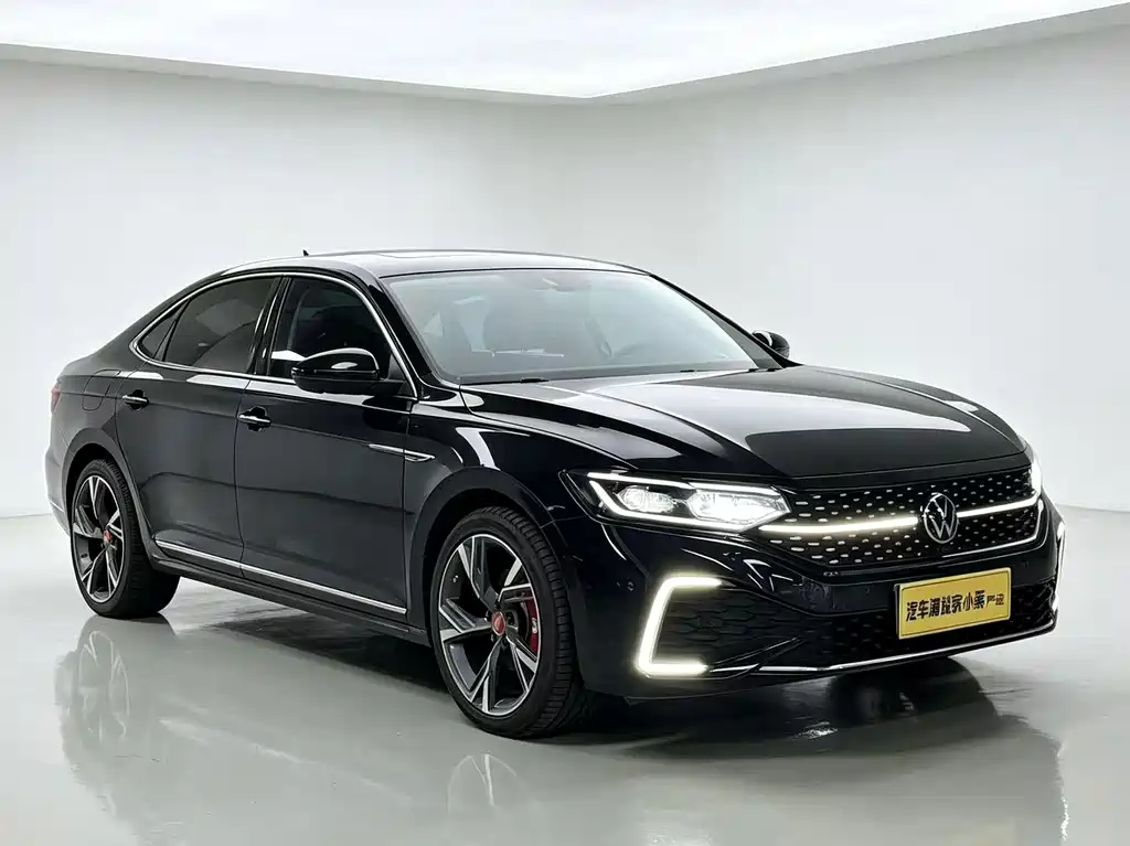 Volkswagen Passat 2023