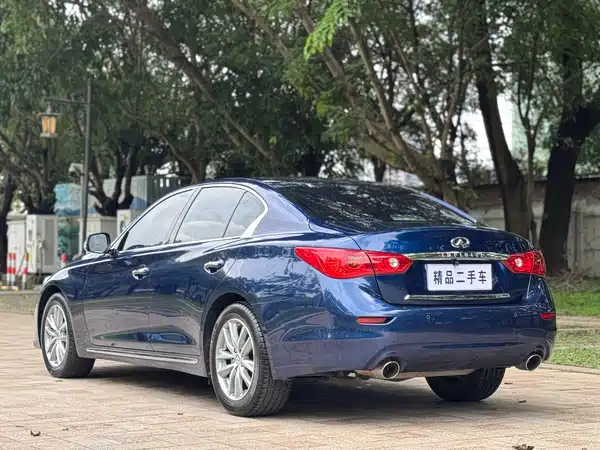 Infiniti Q50L 2017