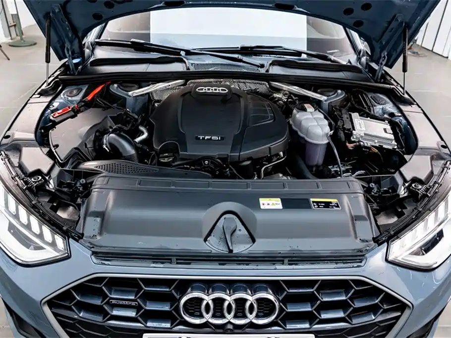Audi A4L 2023 — фото 26
