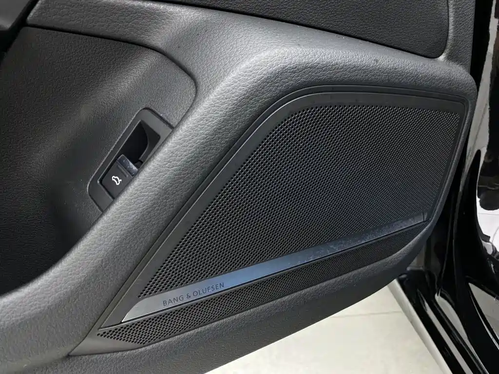 Audi A6L 2023 — фото 23