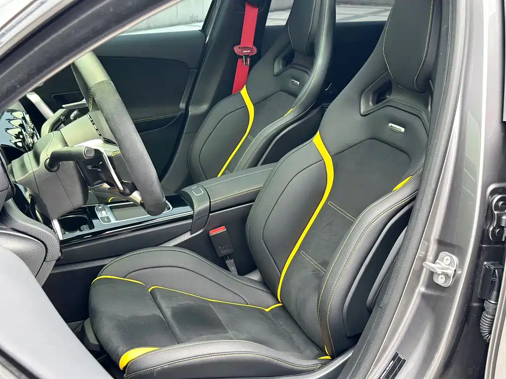 Mercedes-Benz A-Class AMG 2024 — фото 16