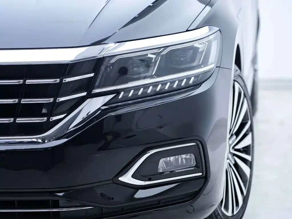 Volkswagen Passat 2019 — фото 8