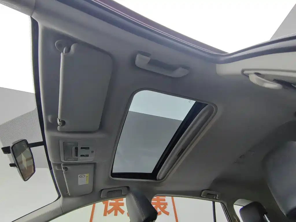 Toyota RAV4 2018 — фото 14