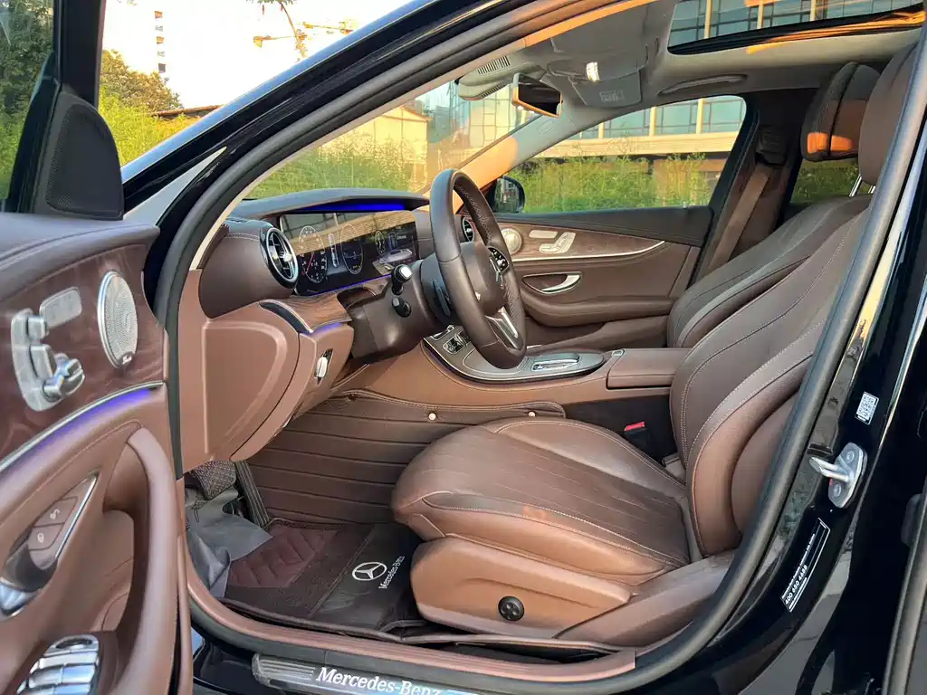 Mercedes-Benz E-Class 2020 — фото 4