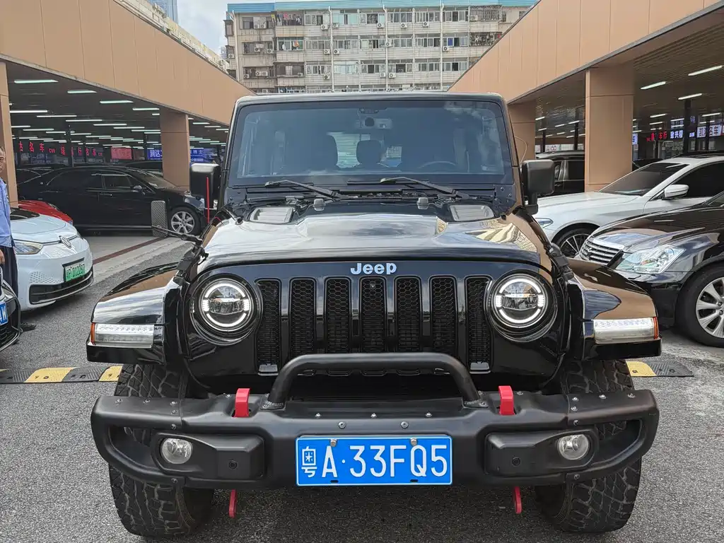 Jeep Wrangler 2018 — фото 2