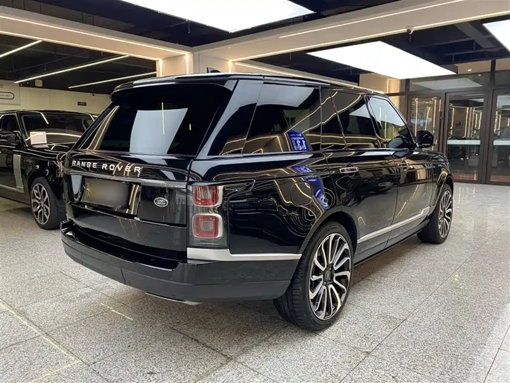 Land Rover Range Rover 2021 — фото 8