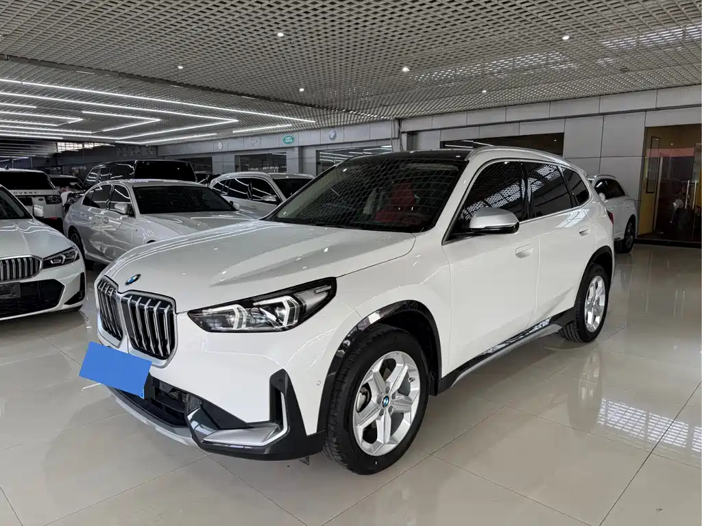 BMW X1 2023 — фото 1