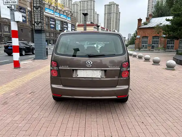 Volkswagen Touran 2012