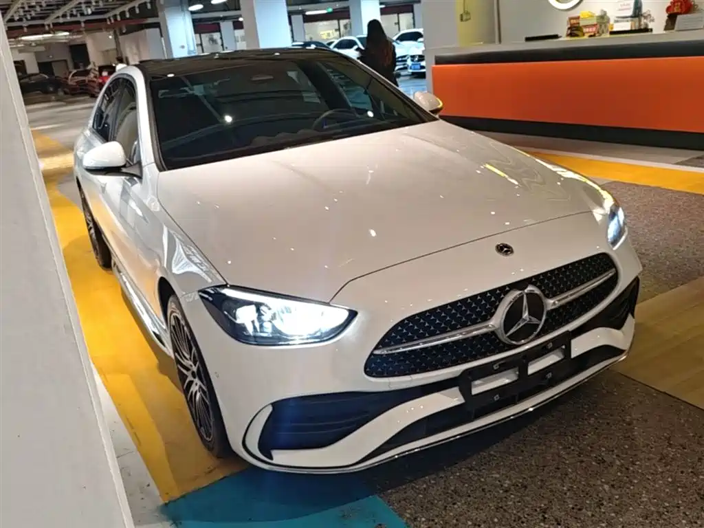 Mercedes-Benz C-Class 2023 — фото 4
