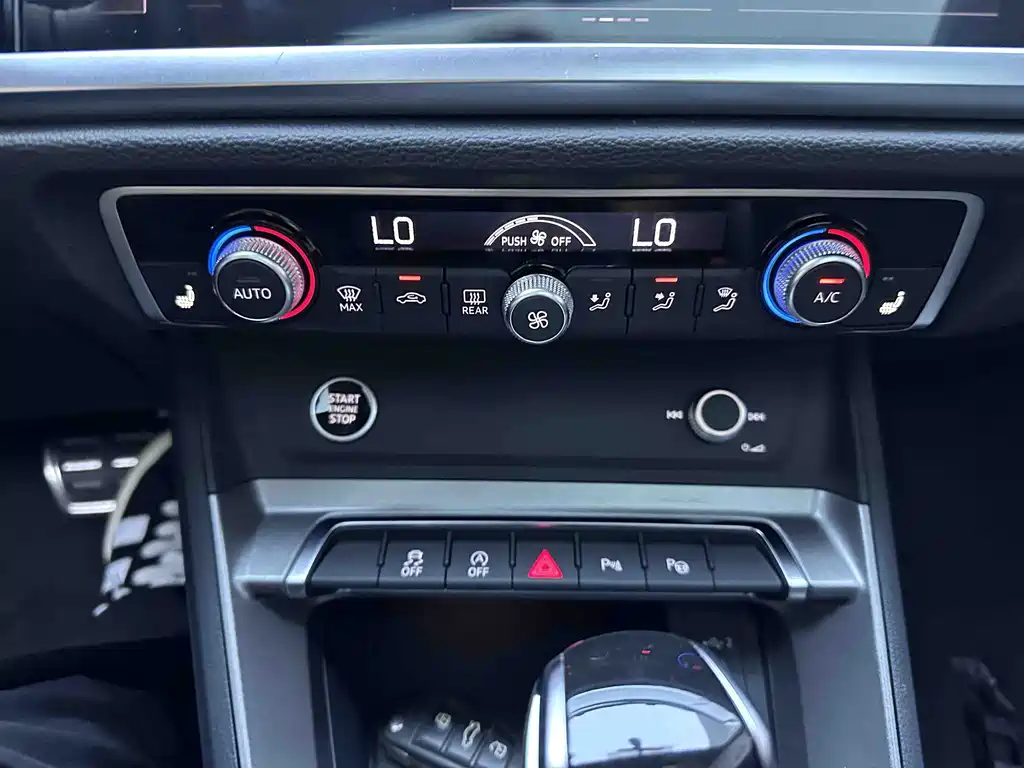 Audi Q3 2022 — фото 14