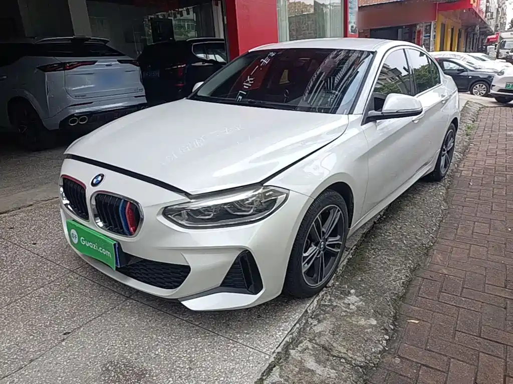 BMW 1 Series 2021
