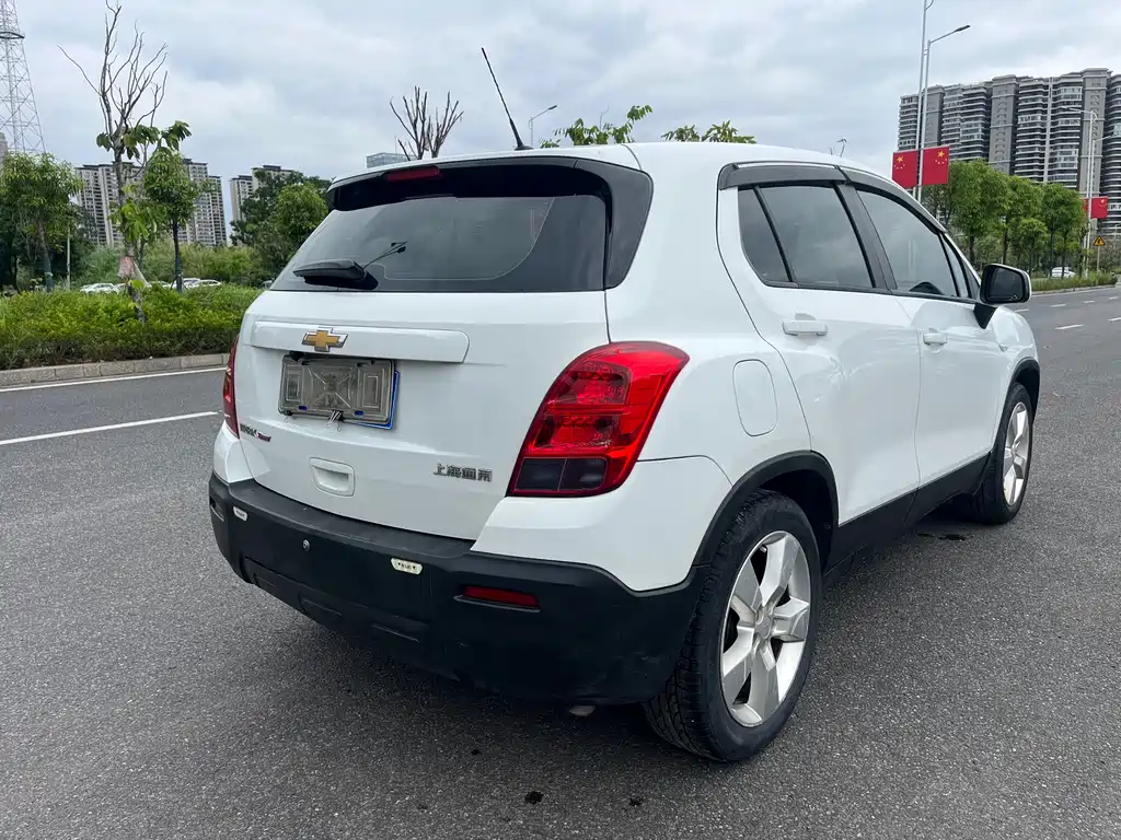 Chevrolet Trax 2014 — фото 4