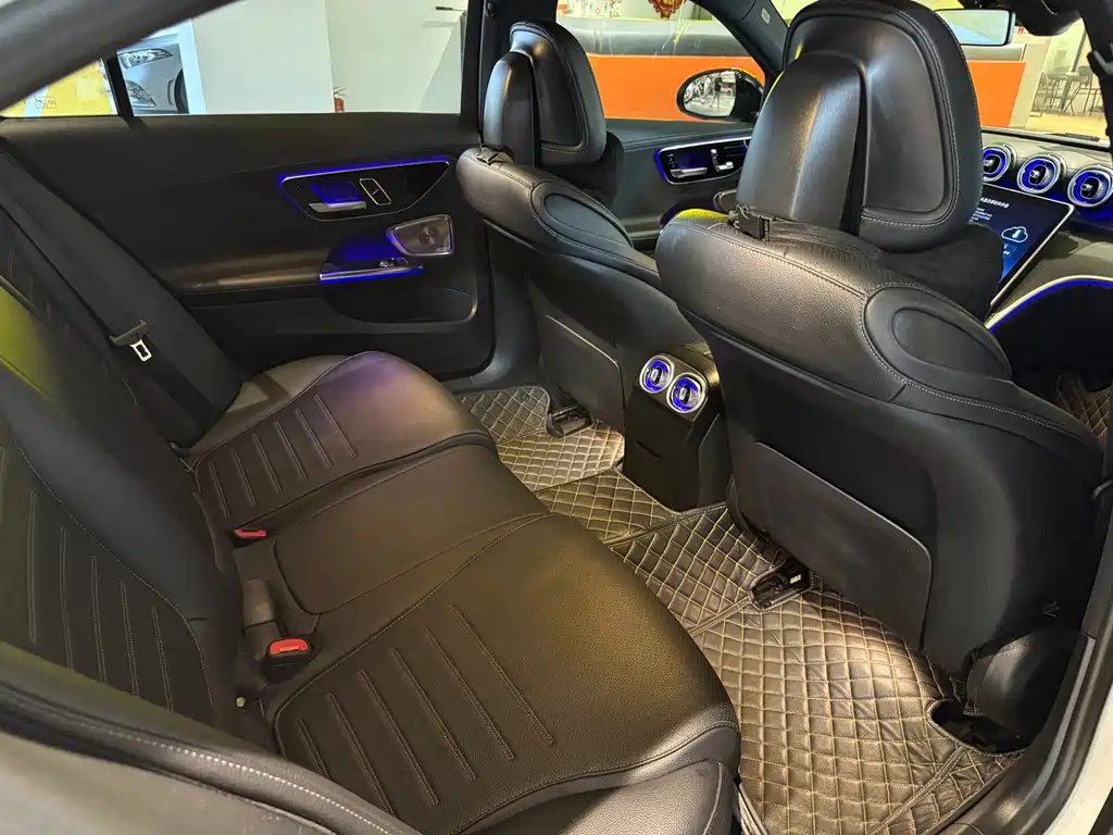 Mercedes-Benz C-Class 2022 — фото 15