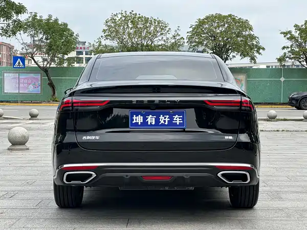 Geely Emgrand 2026