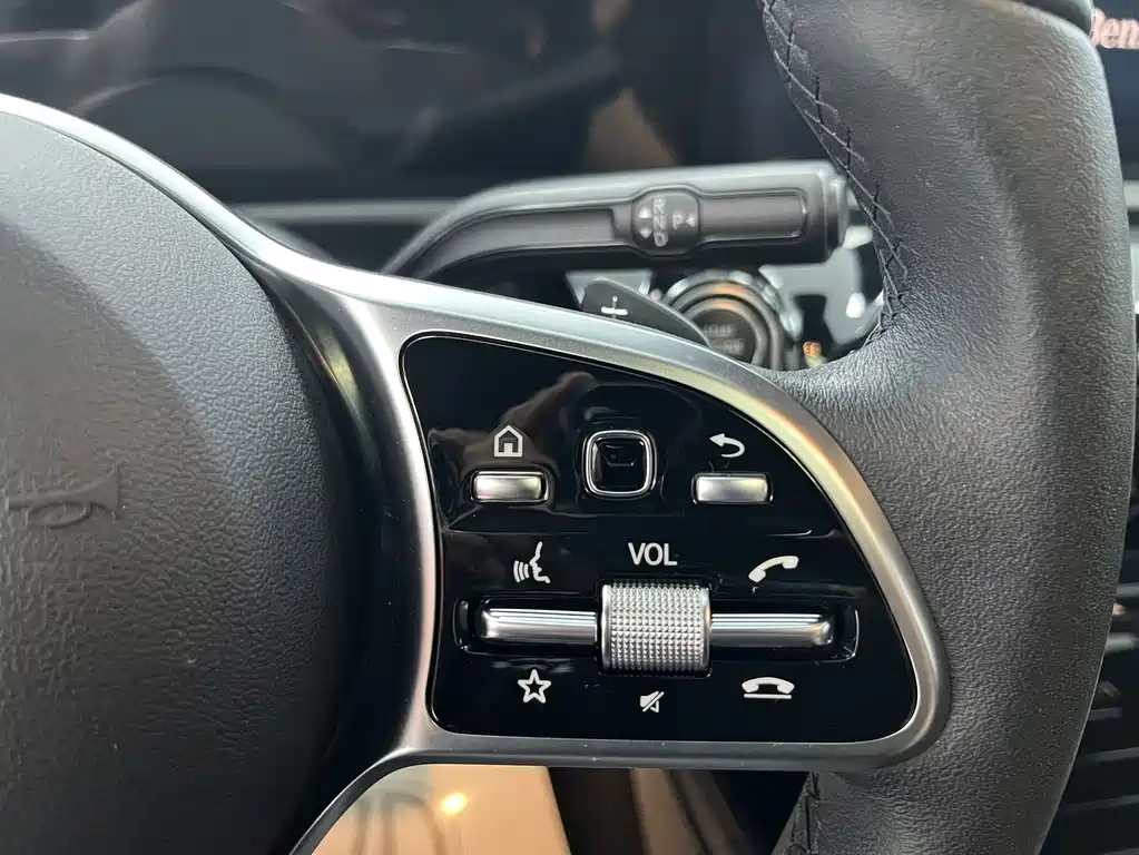 Mercedes-Benz A-Class 2022 — фото 15