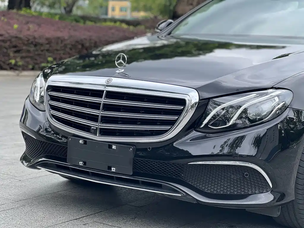 Mercedes-Benz E-Class 2017 — фото 7
