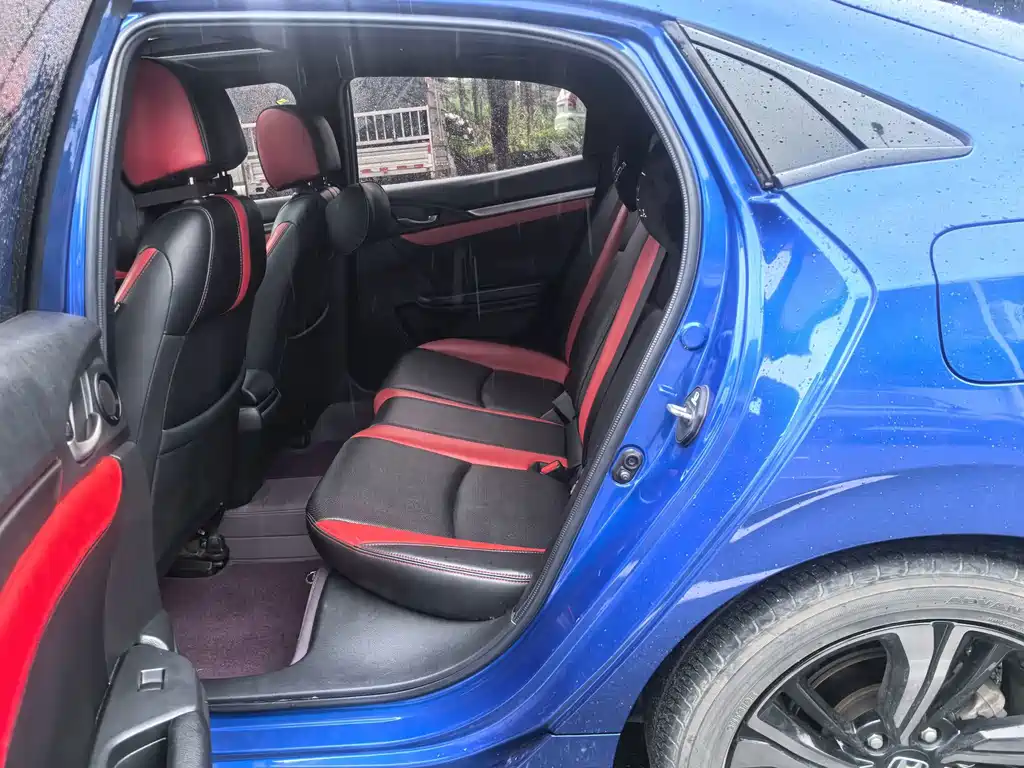 Honda Civic 2020 — фото 12